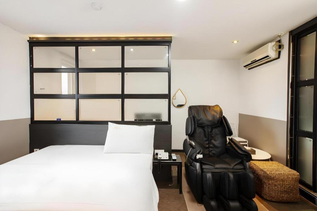 M7 Business Hotel Chilgok Eksteriør billede