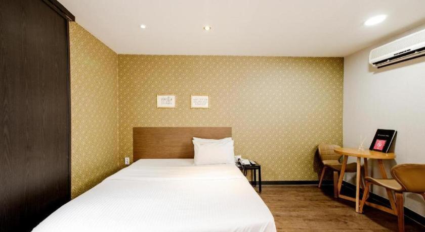 M7 Business Hotel Chilgok Eksteriør billede