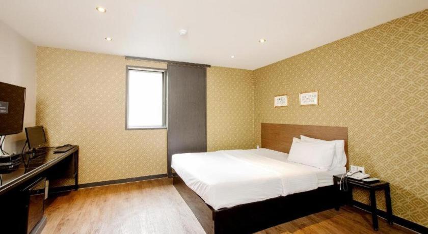 M7 Business Hotel Chilgok Eksteriør billede